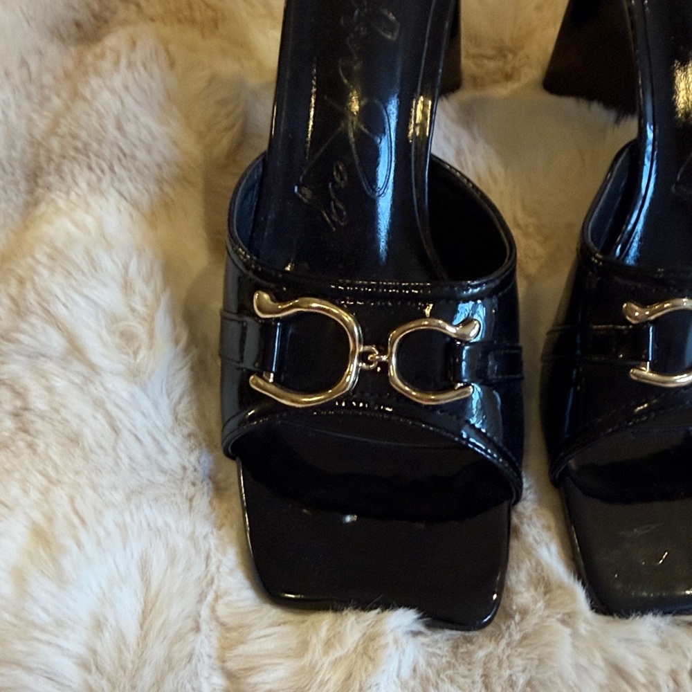 London Rag Women's Black Patent Slide Heels with Gold Horsebit Accent 7 NWOT - Picture 3 of 8